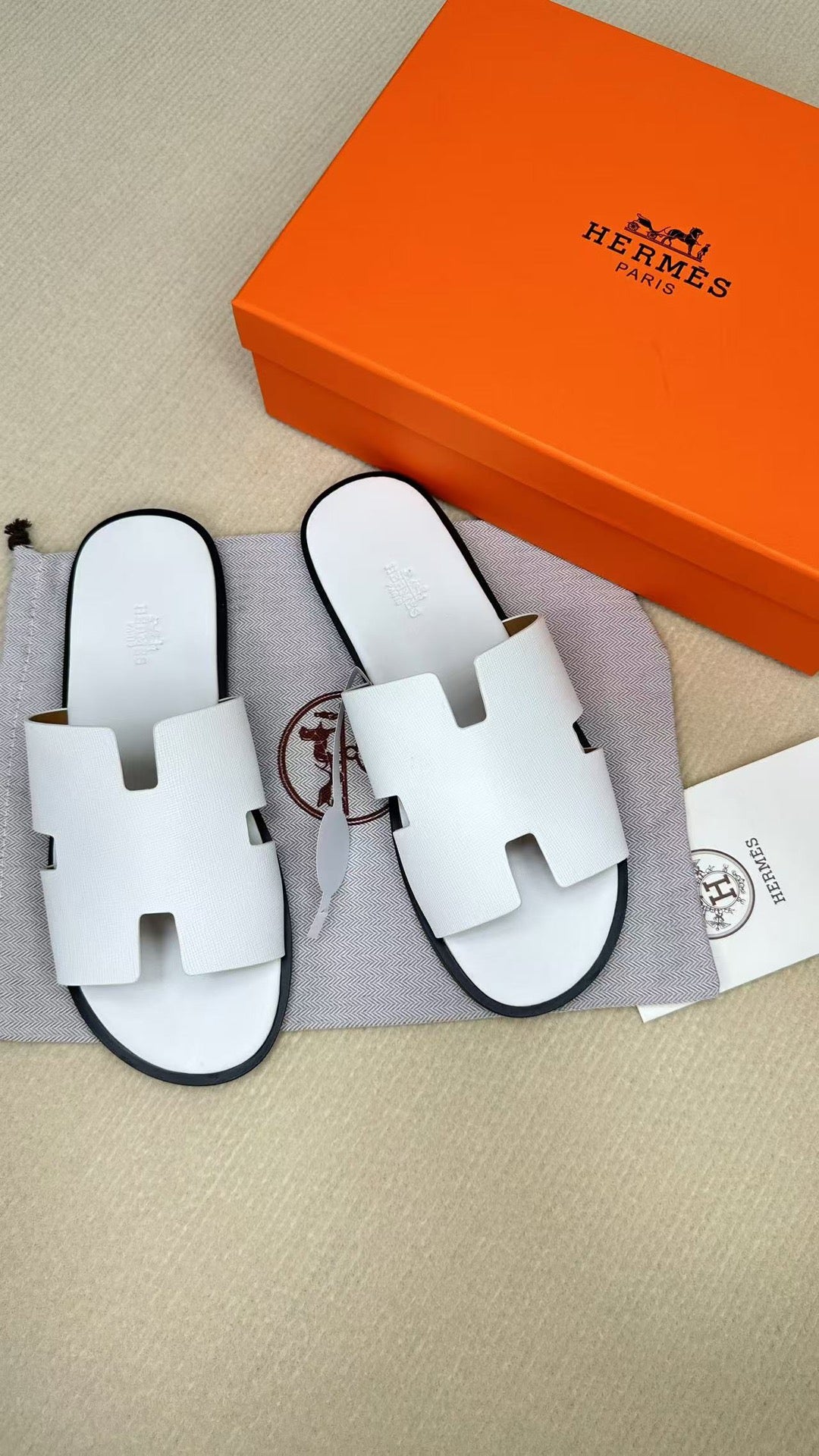 Z2X66H14 Popular high-quality leather Shoes
