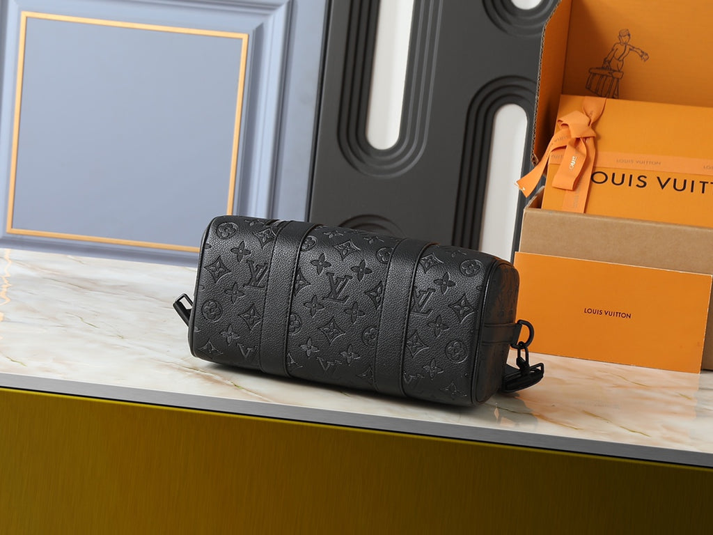 15RE144B Popular leather bag