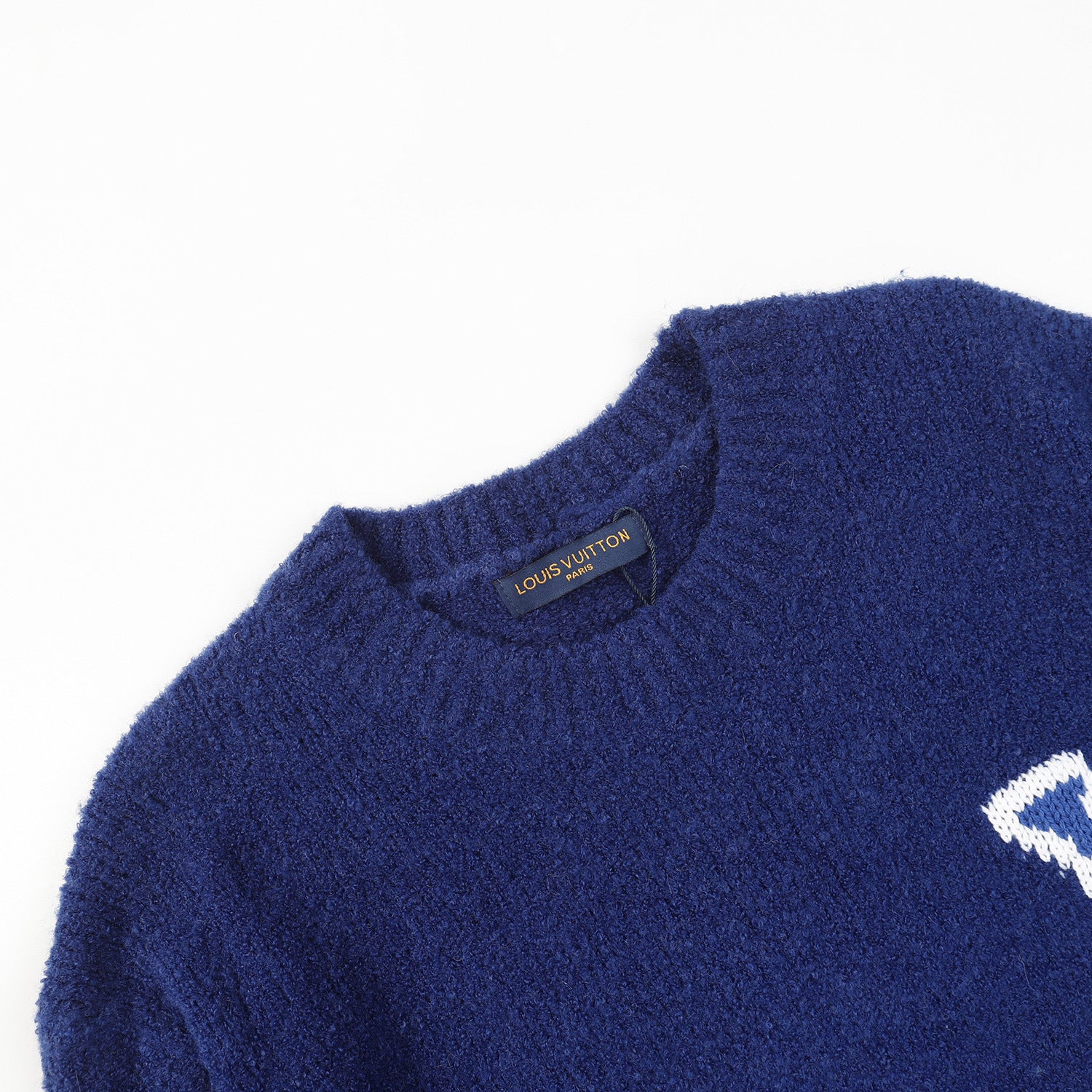 105ZE400U Popular Sweaters