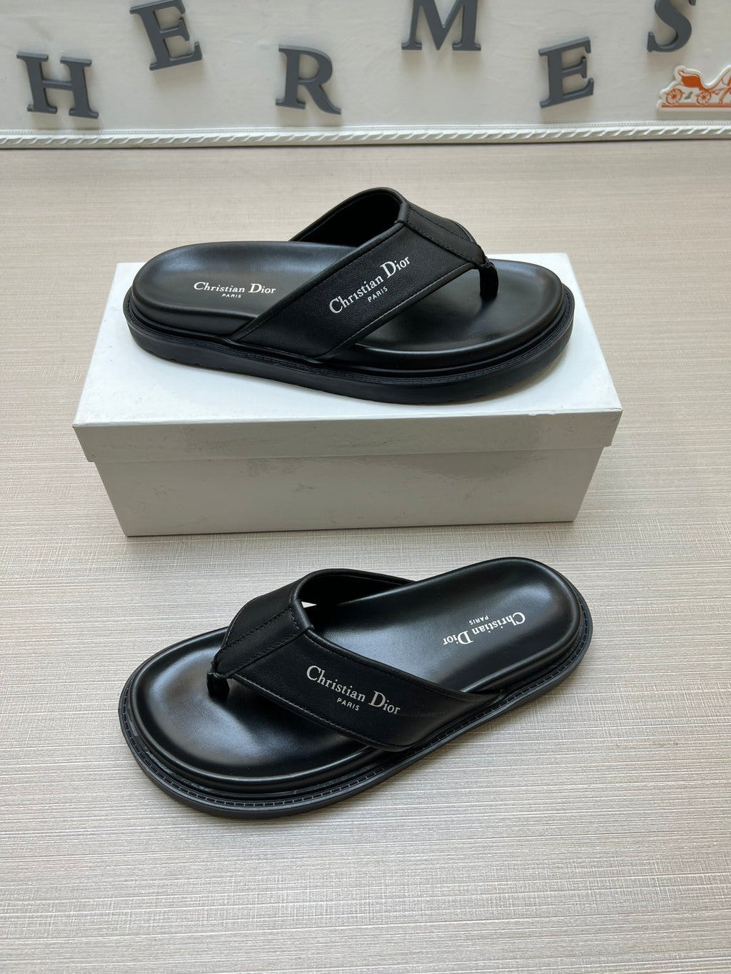 54D115Z Popular slippers