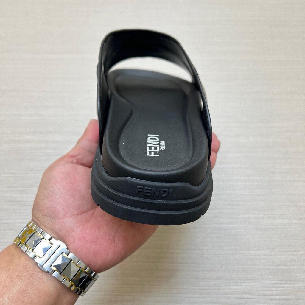 5LF221Z Popular Slippers