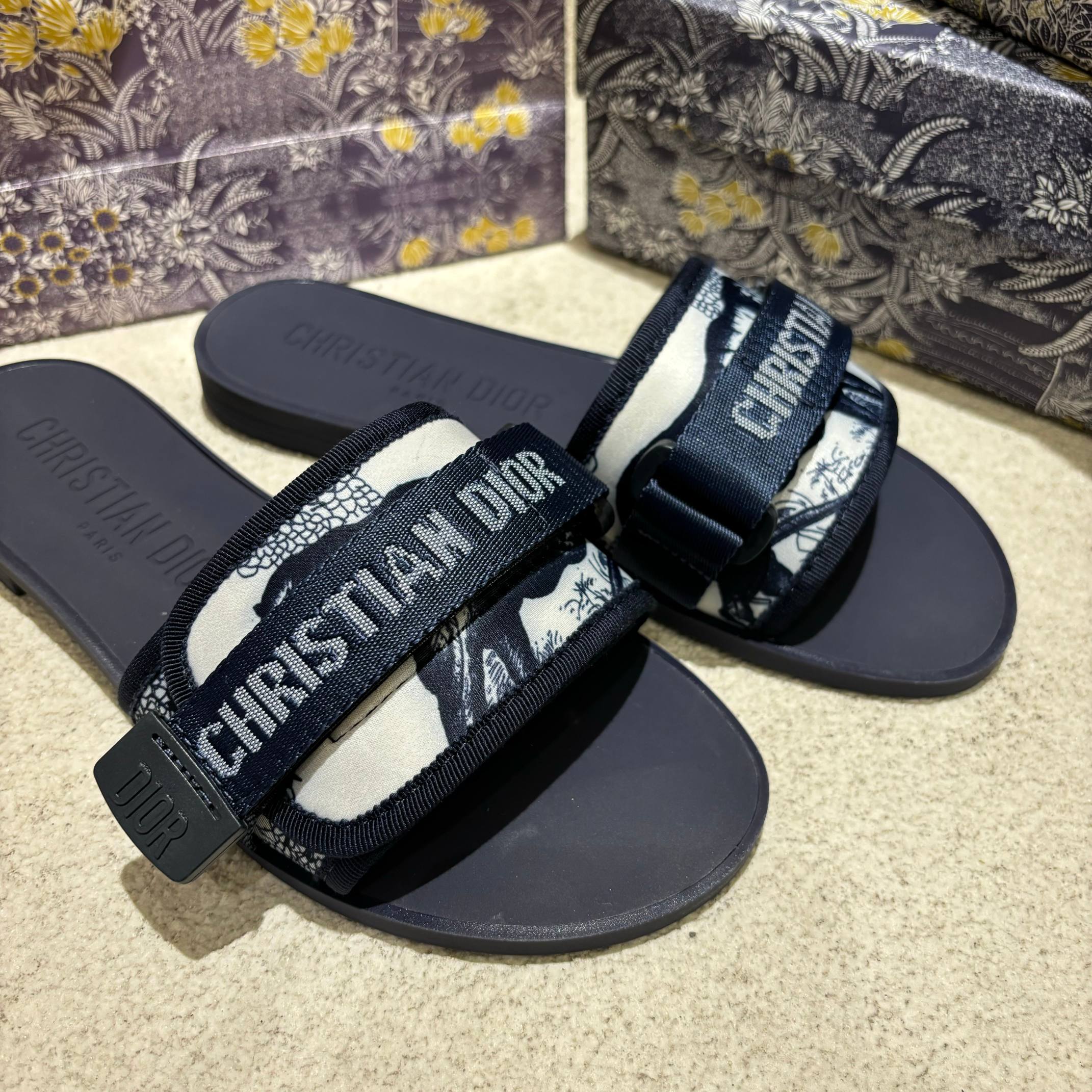 14D17Z Popular slippers