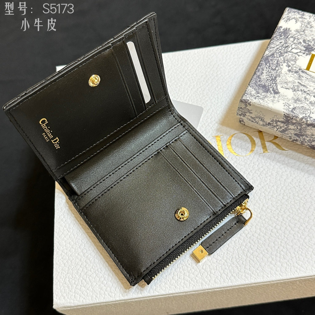 15RD134B Popular Wallets