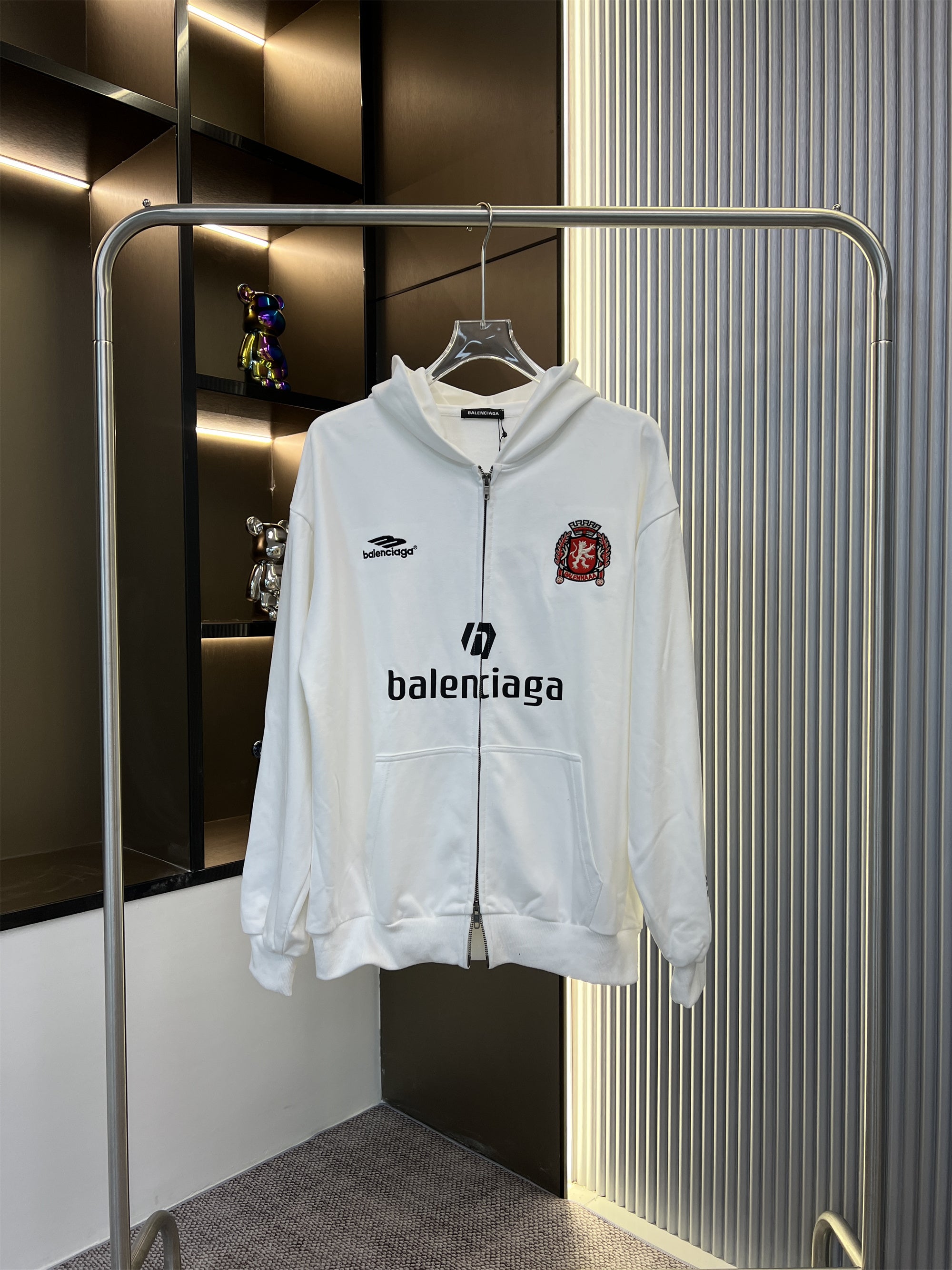 85ZJ160U Popular Sweaters