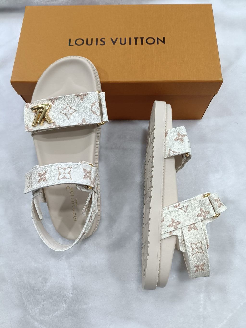 5LE211Z Popular sandals