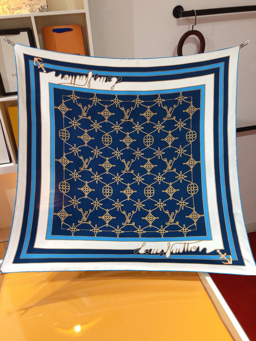 136NE3W Popular Silk Scarve