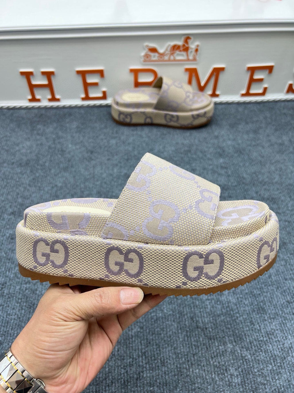 54B122Z Popular slippers  Sole thickness 5.5cm