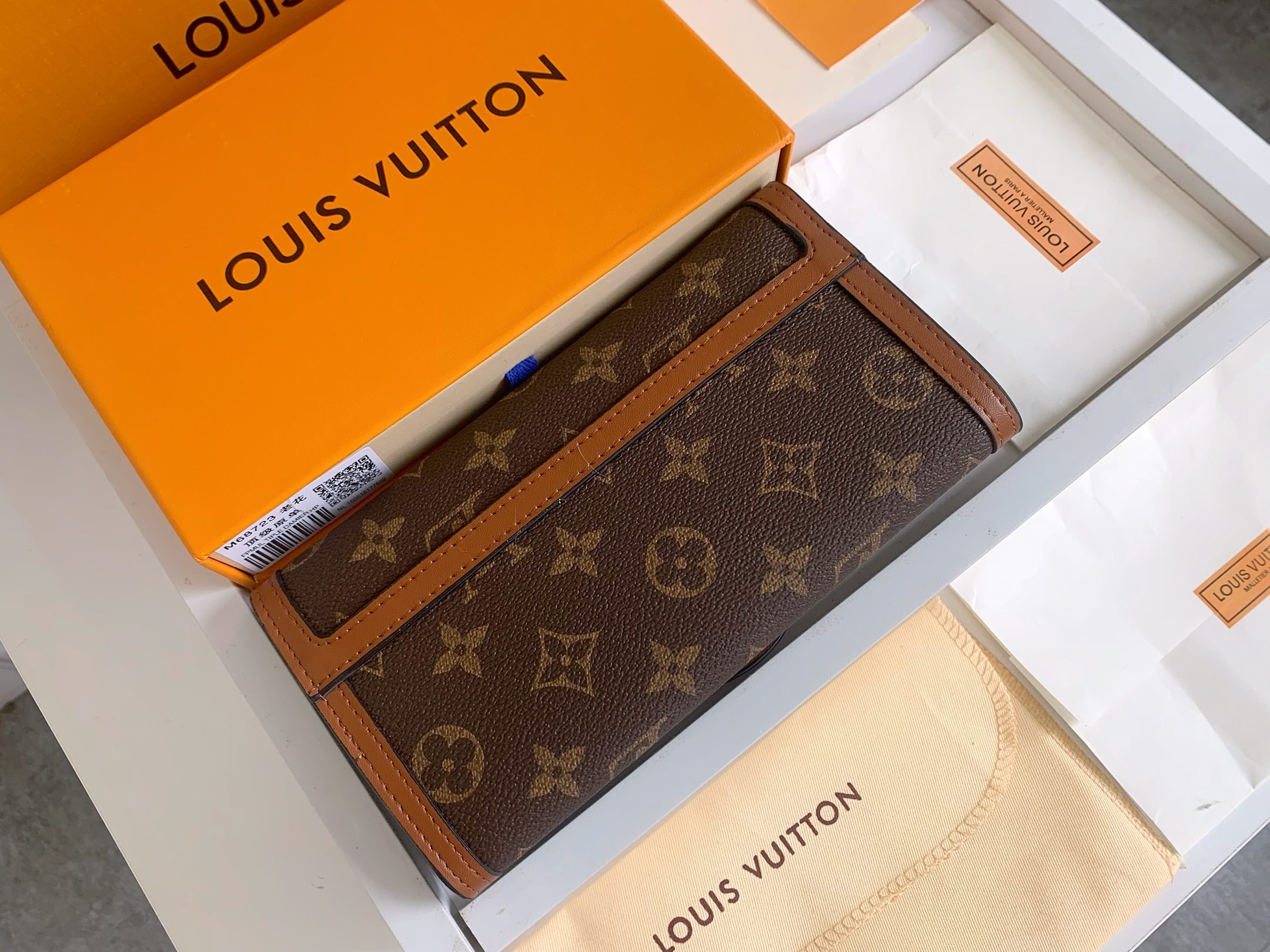 155NE33B Popular   leather wallets