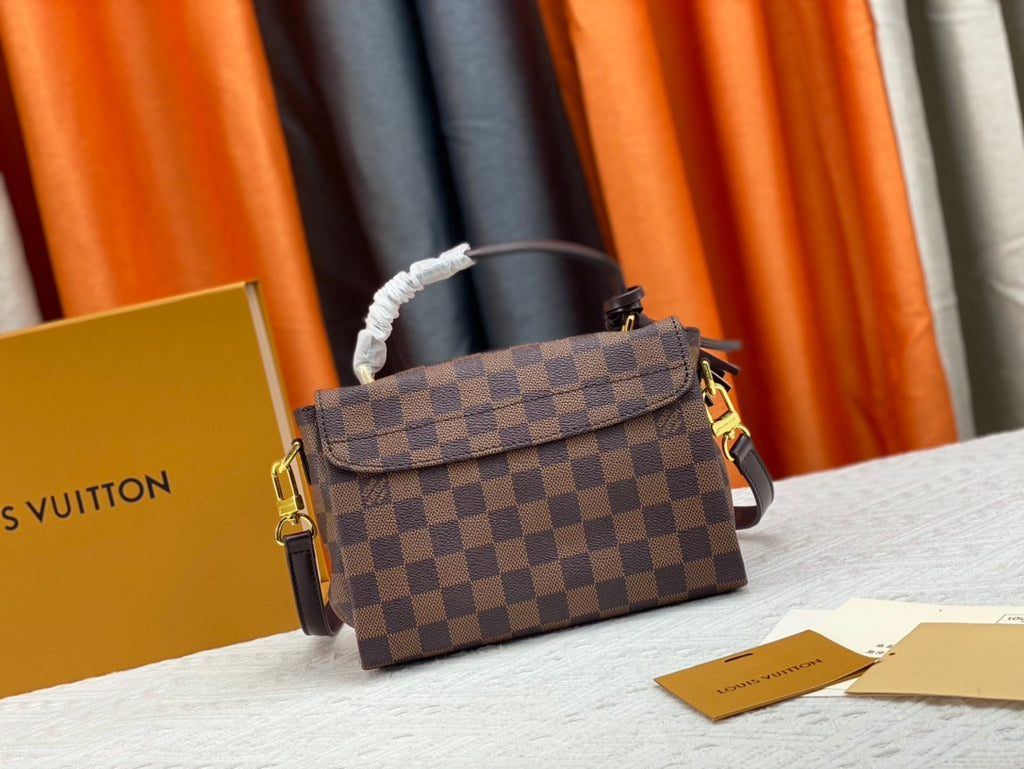 1WE2B Popular leather Bags