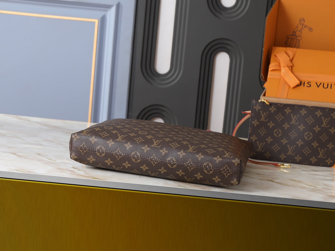 B1P46E173 Popular leather bag