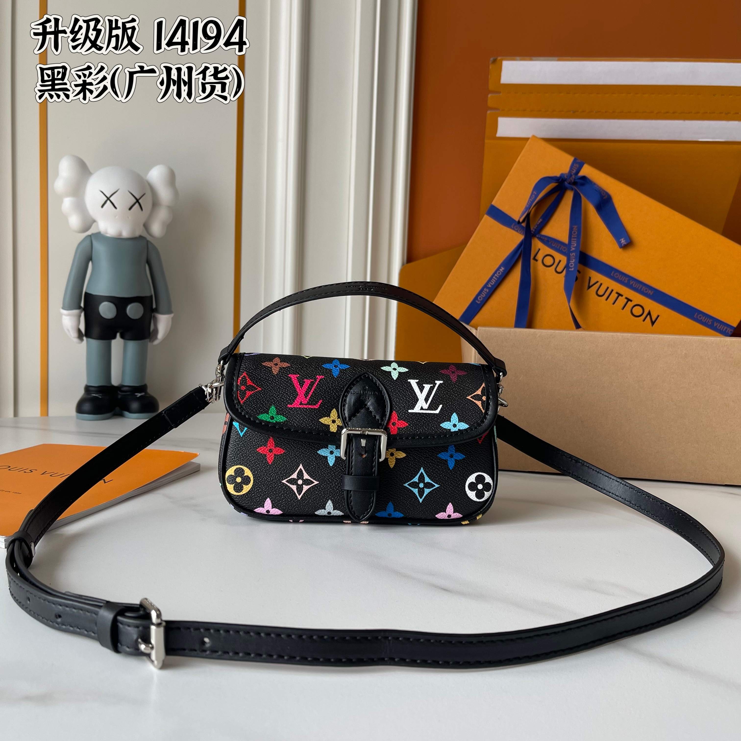 136PE37B Popular leather bag