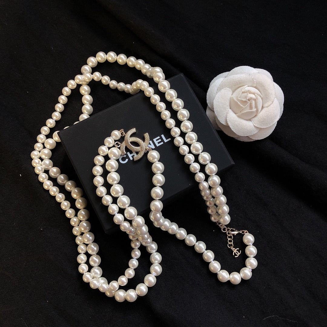 14C828K  Popular  Necklaces