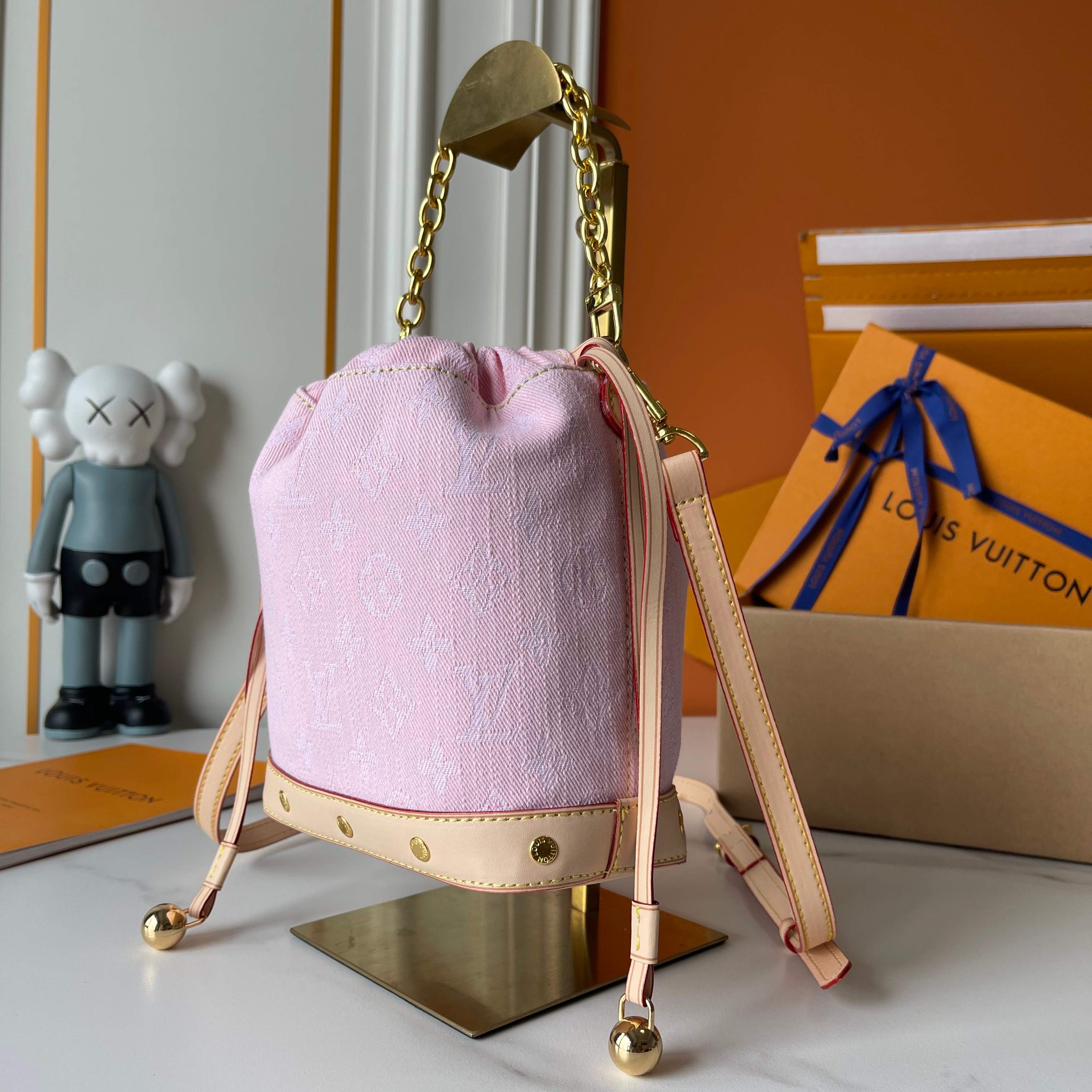 175NE21B Popular   Cowboy bag