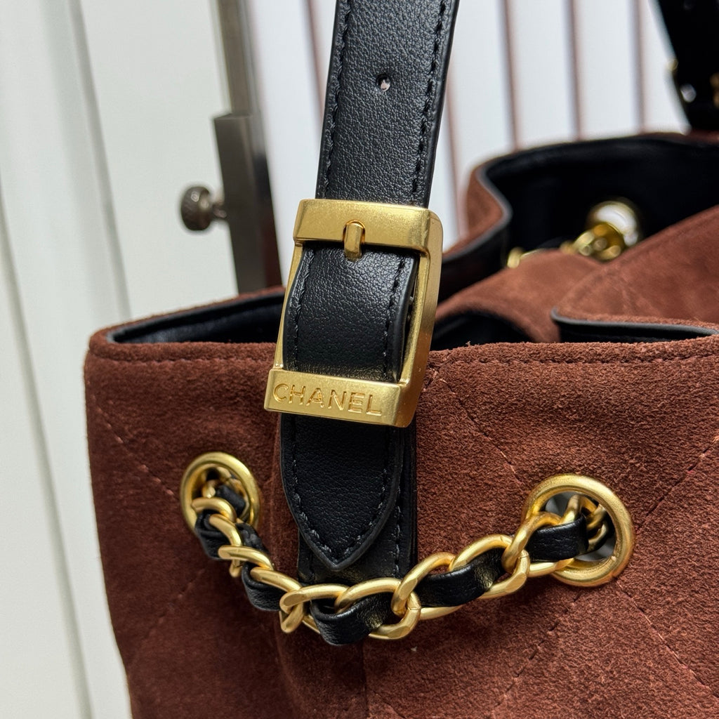 146PC19B Popular leather bag