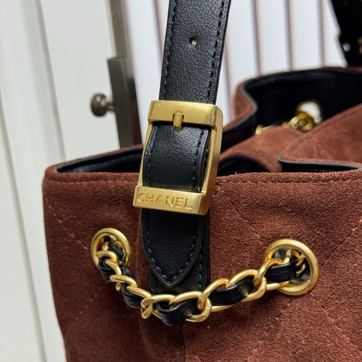 146PC19B Popular leather bag