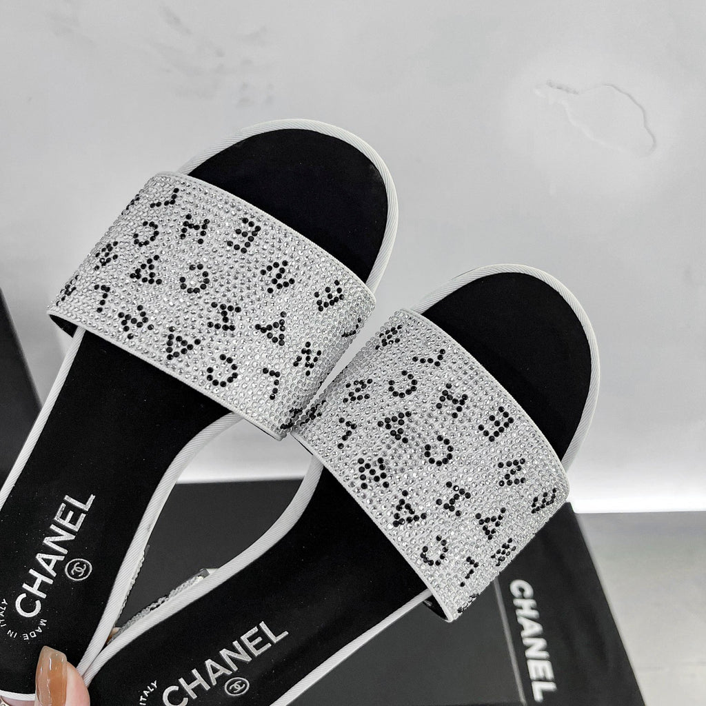 14C57Z Popular sandals