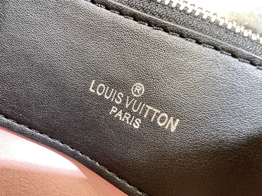15XE13B Popular  leather bag)