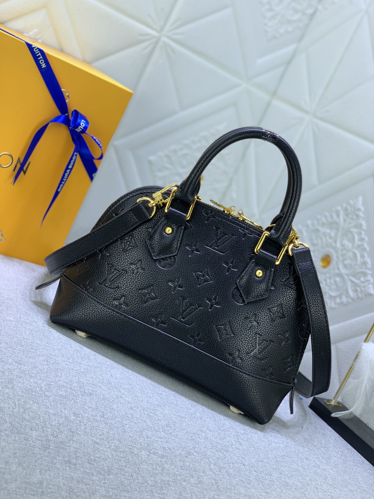 2XE319B Popular  leather bag 
