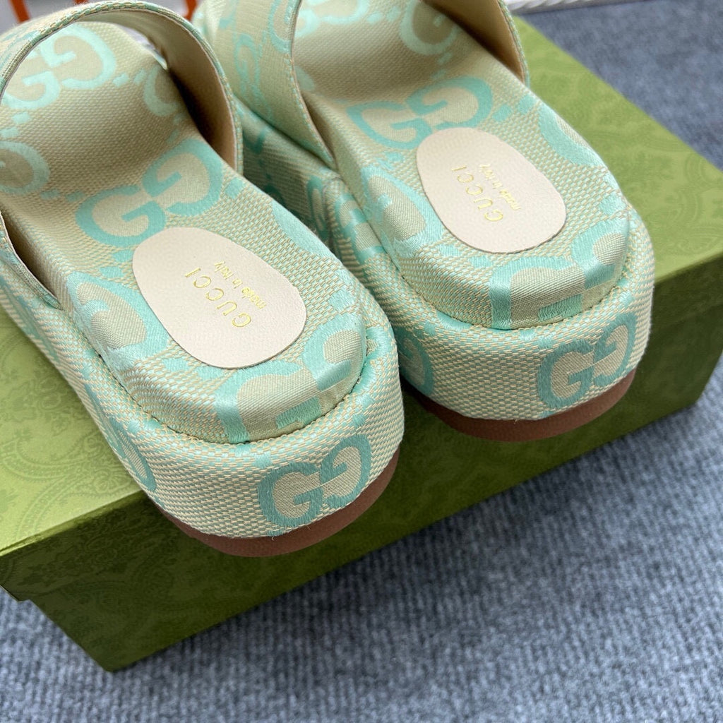 54B122Z Popular slippers  Sole thickness 5.5cm