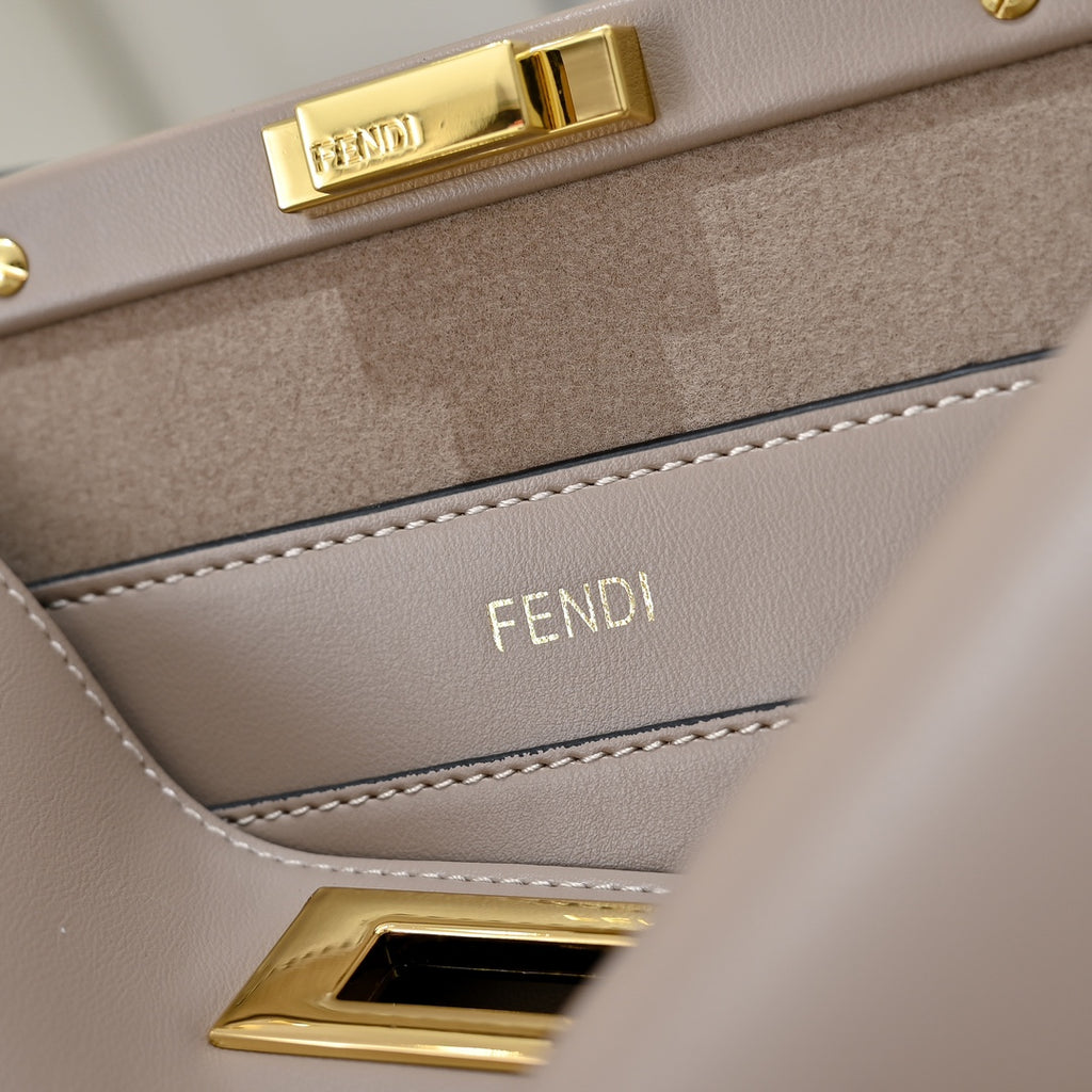 136PF98B Popular leather bag
