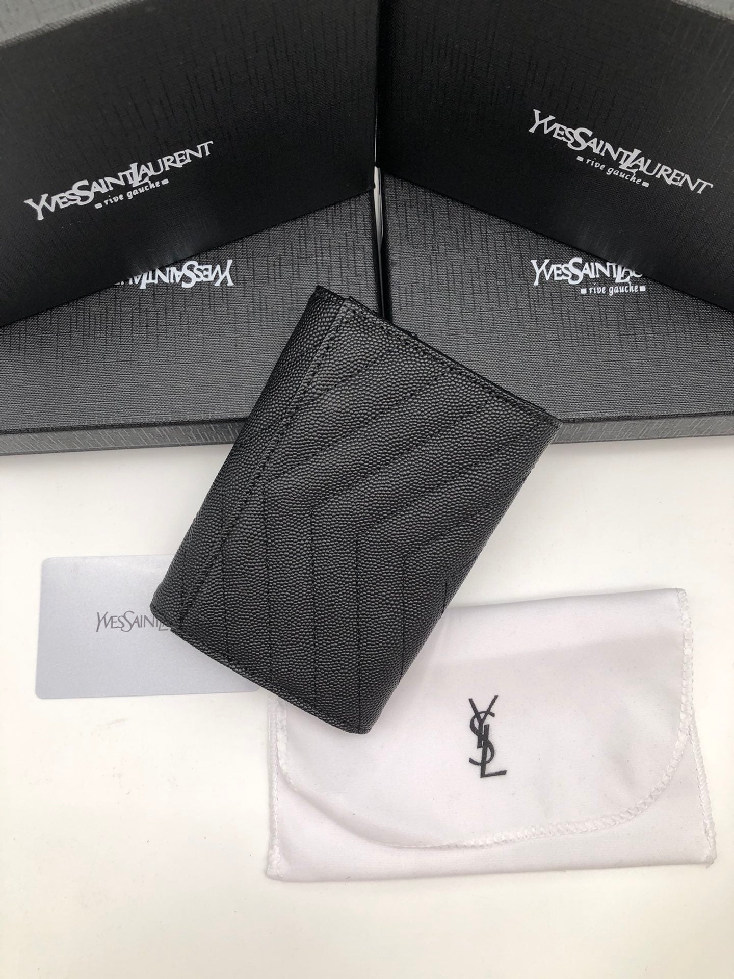 136PSL13B Popular card holder