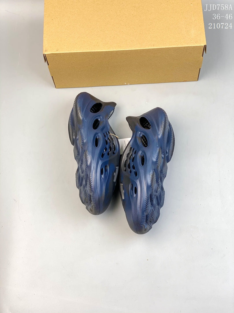 4A87Z  Popular shoes