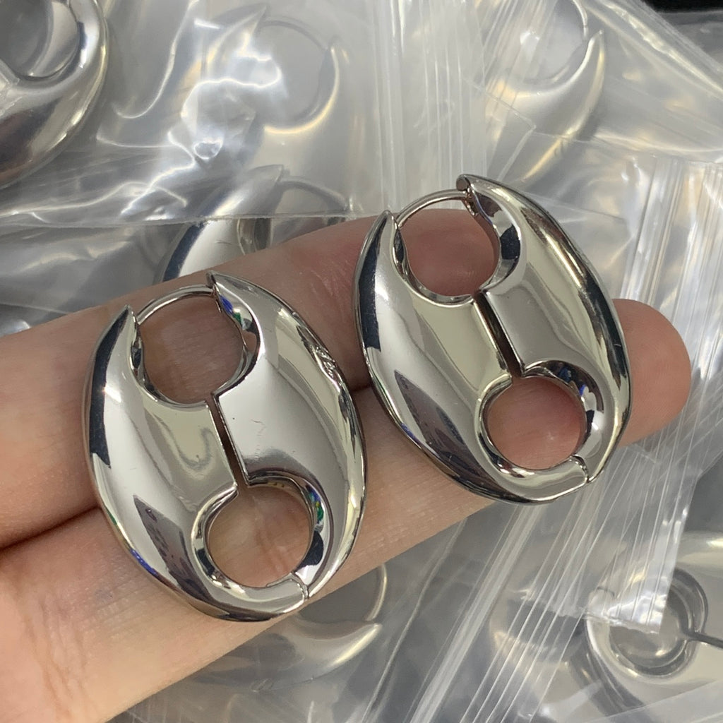 84D87E Popular  Earrings