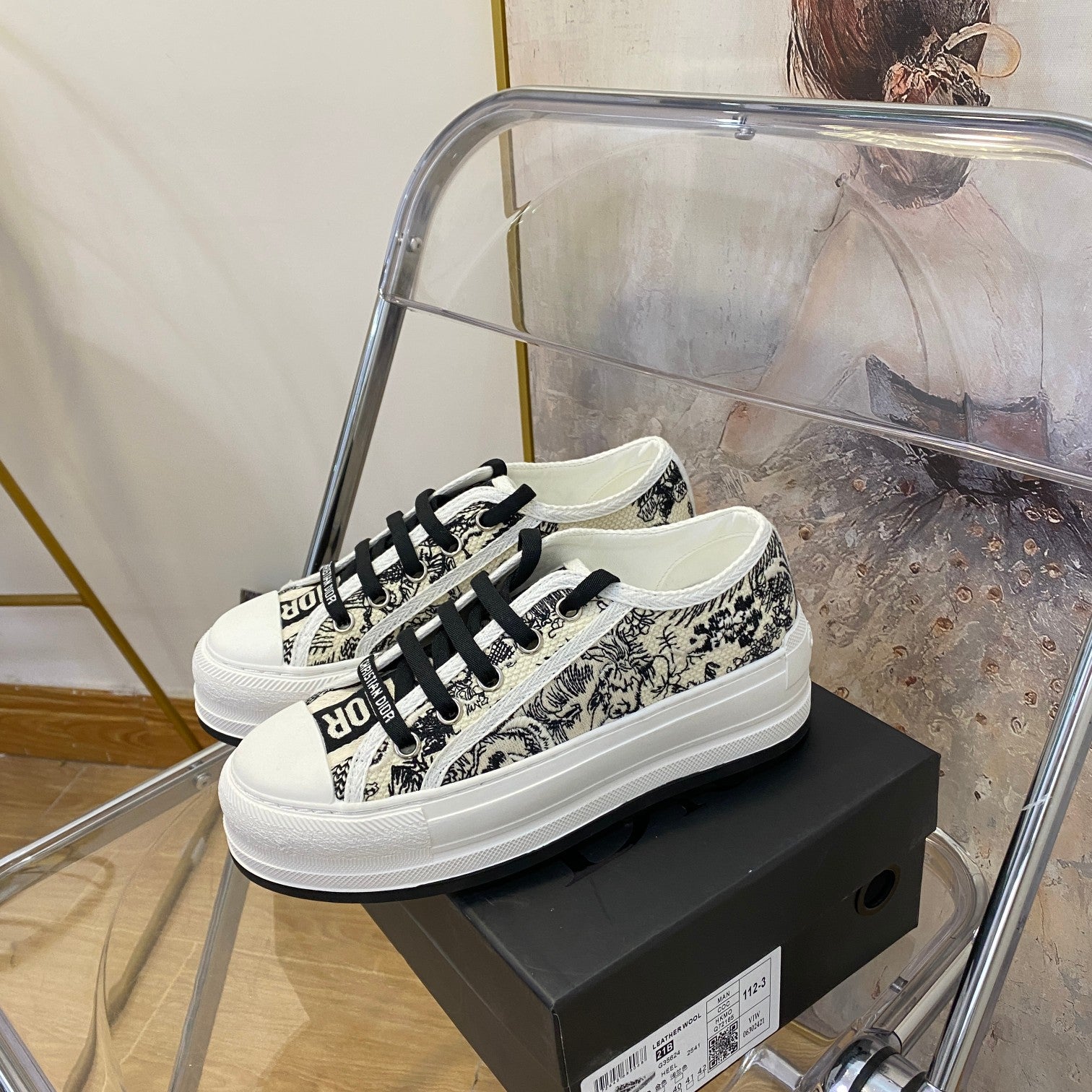 1XD67Z Popular shoes