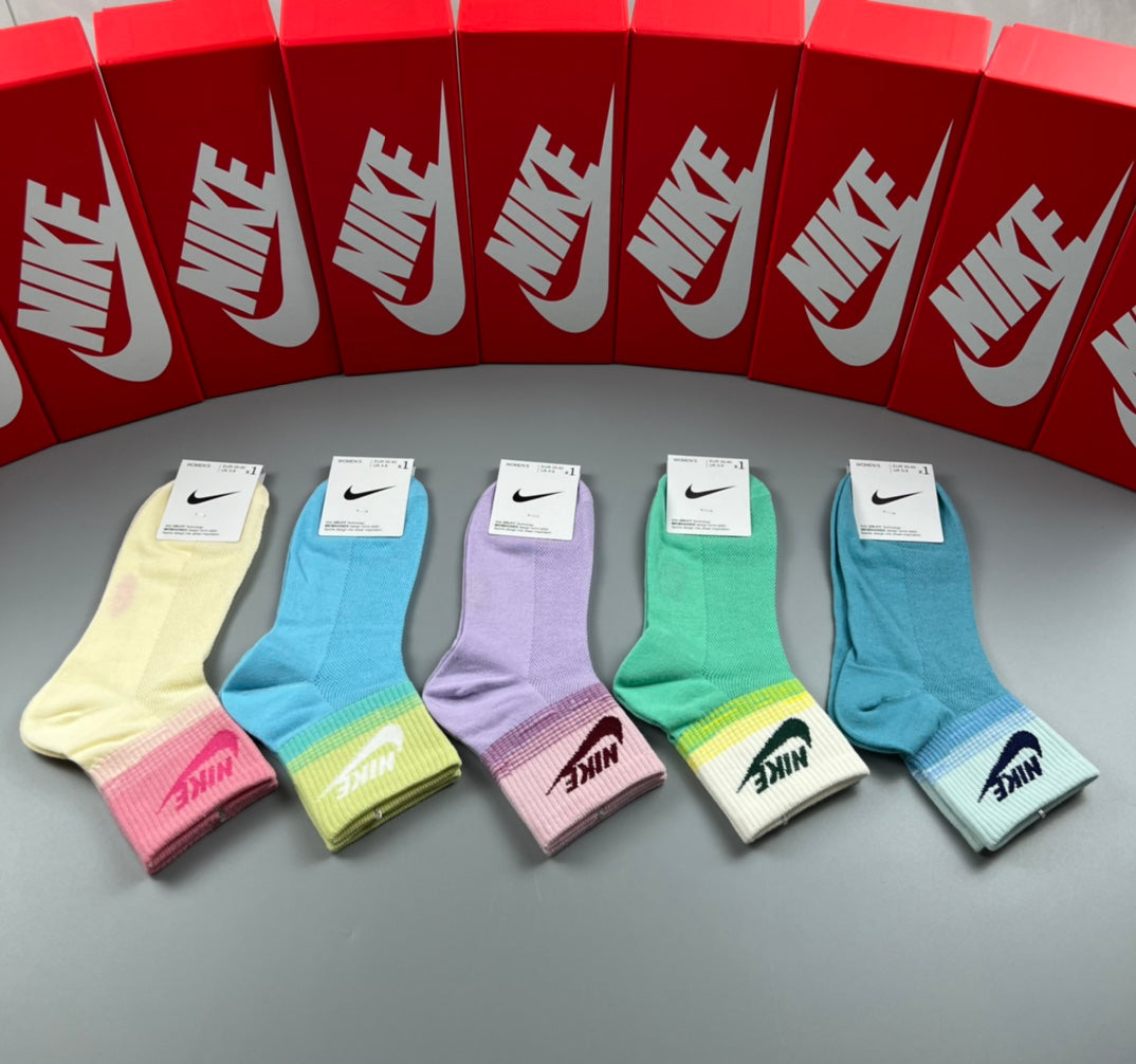 235QA70S Popular socks(5 pairs )