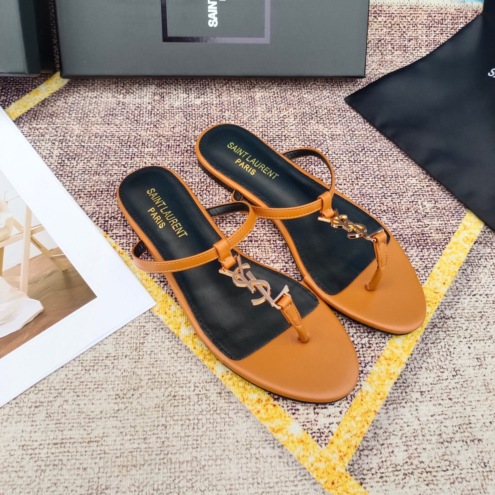 14SL44Z Popular sandals