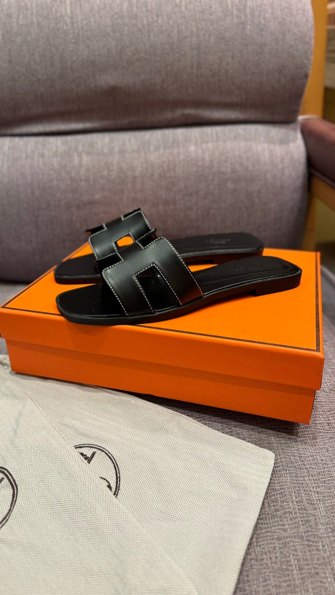 155ZH309Z Popular Slippers