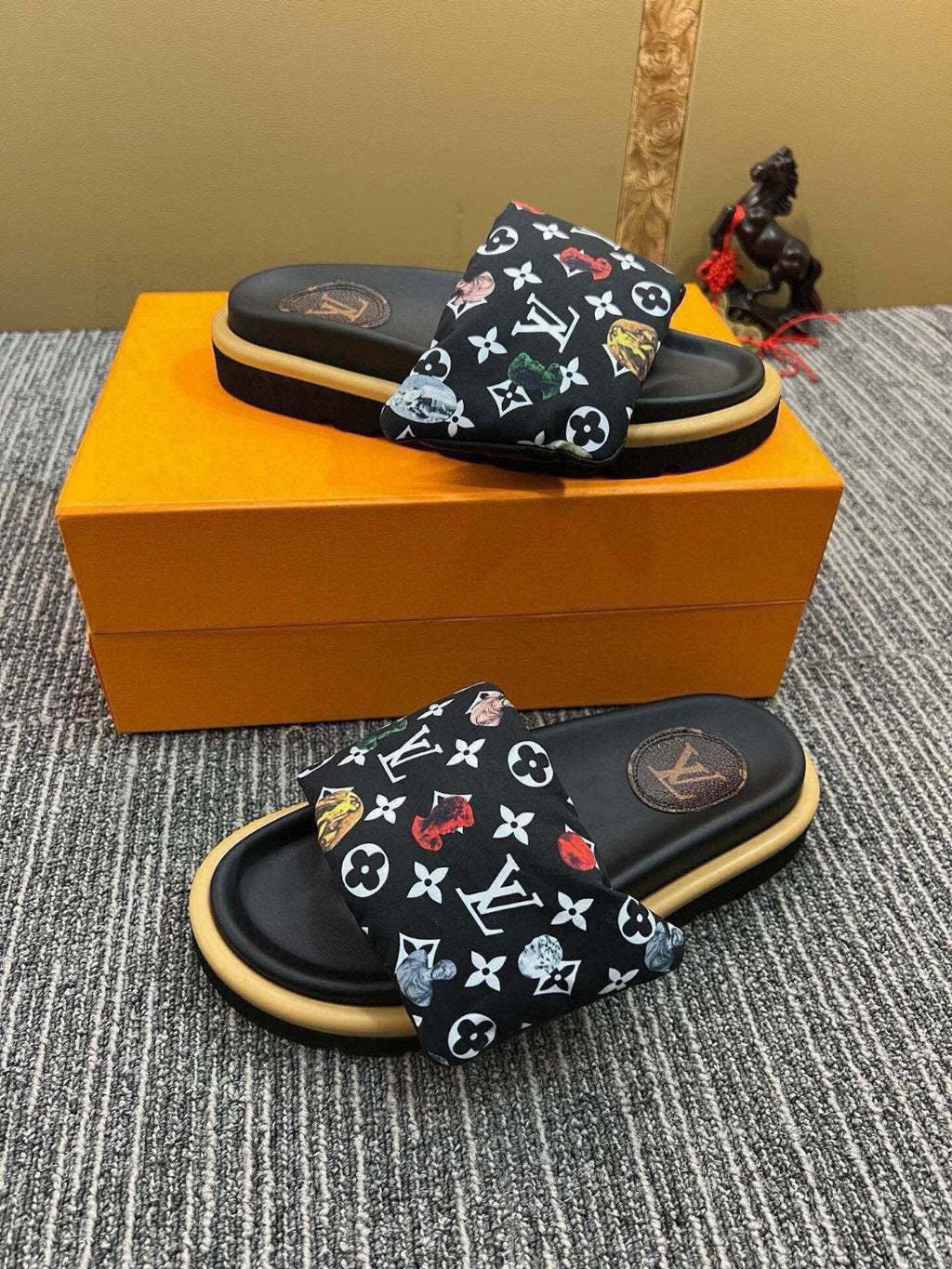 5QE12Z Popular Slippers