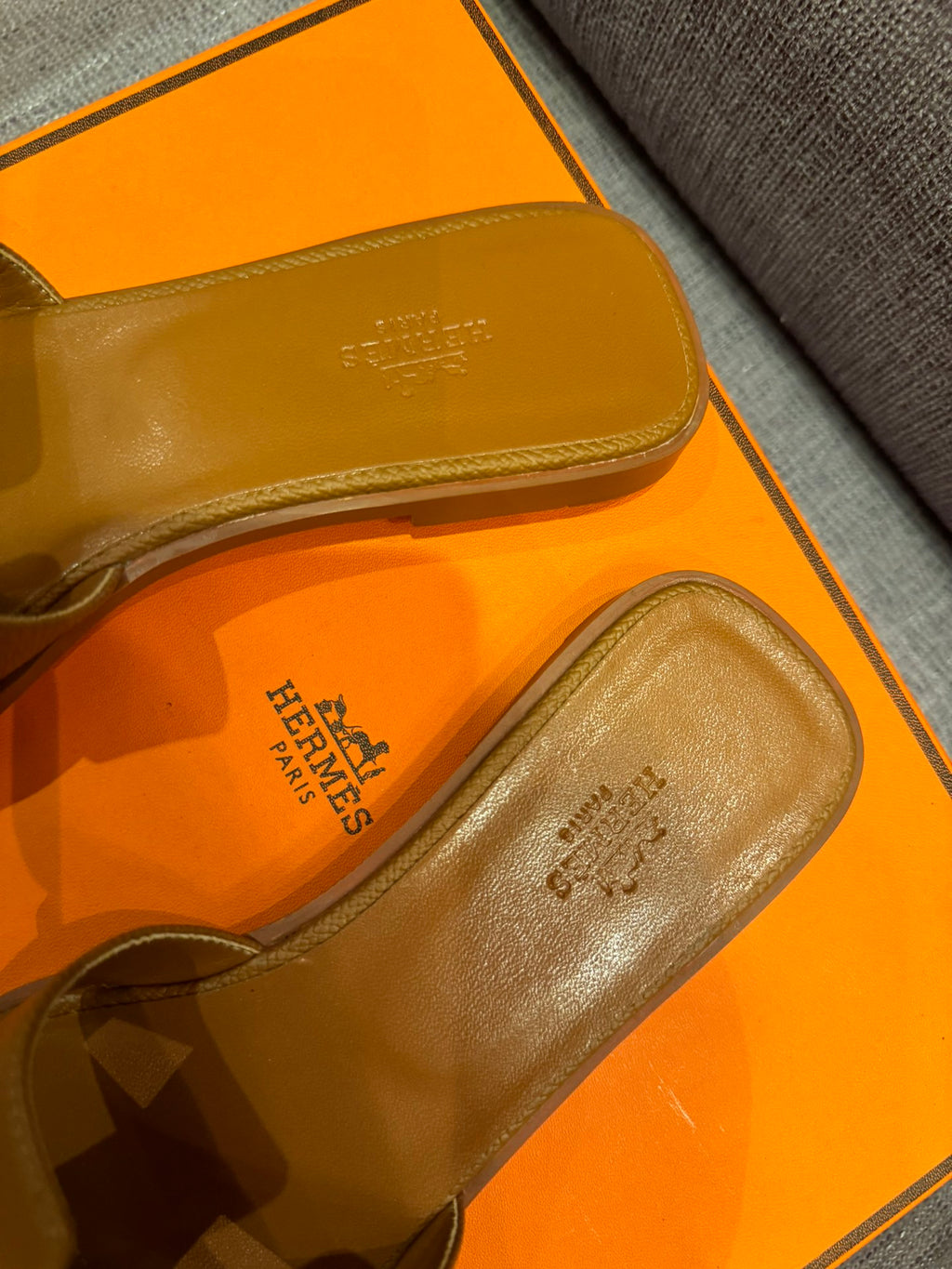 1ZH236Z Popular Slippers