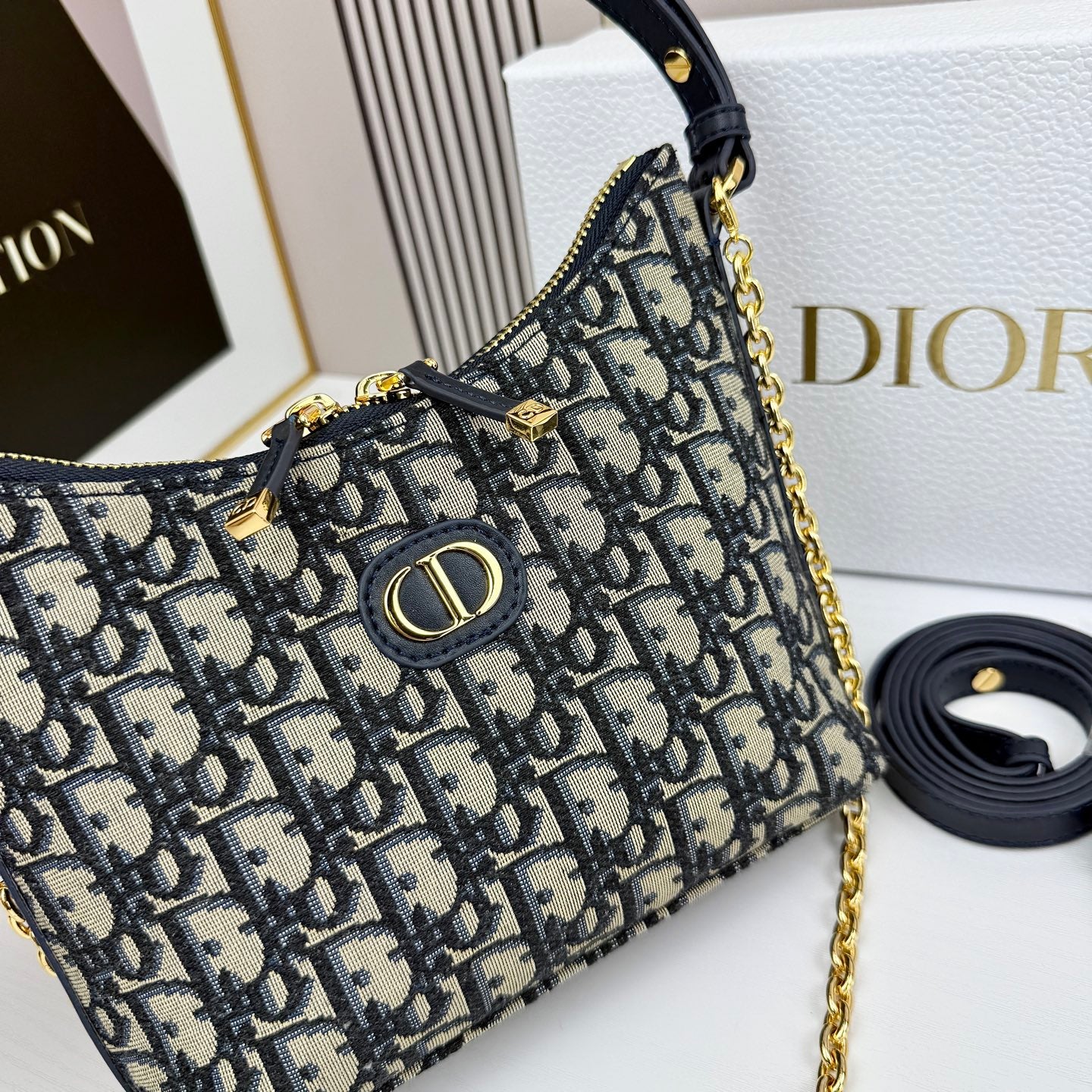 15RD67B  Popular  bag