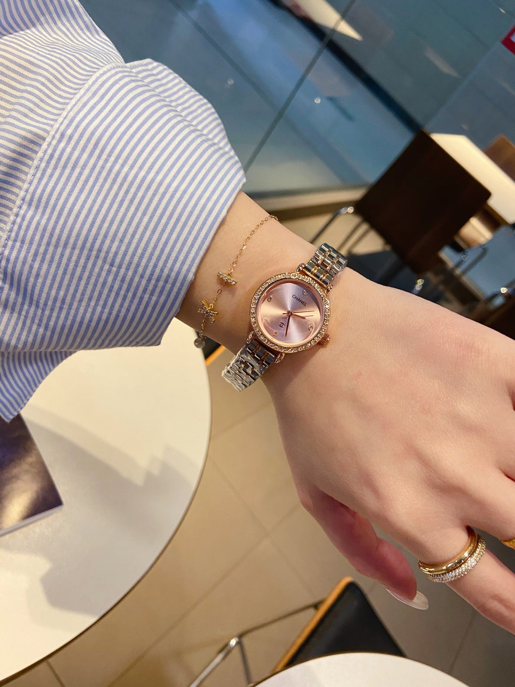 136RC83L Popular Watches