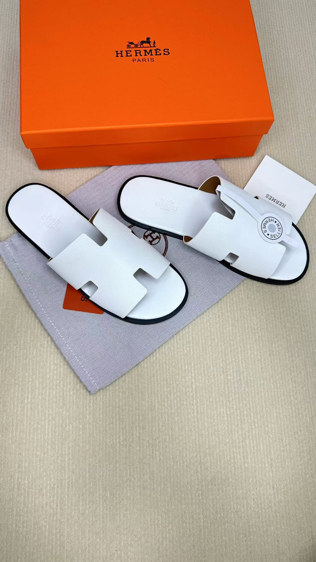 Z2X66H14 Popular high-quality leather Shoes