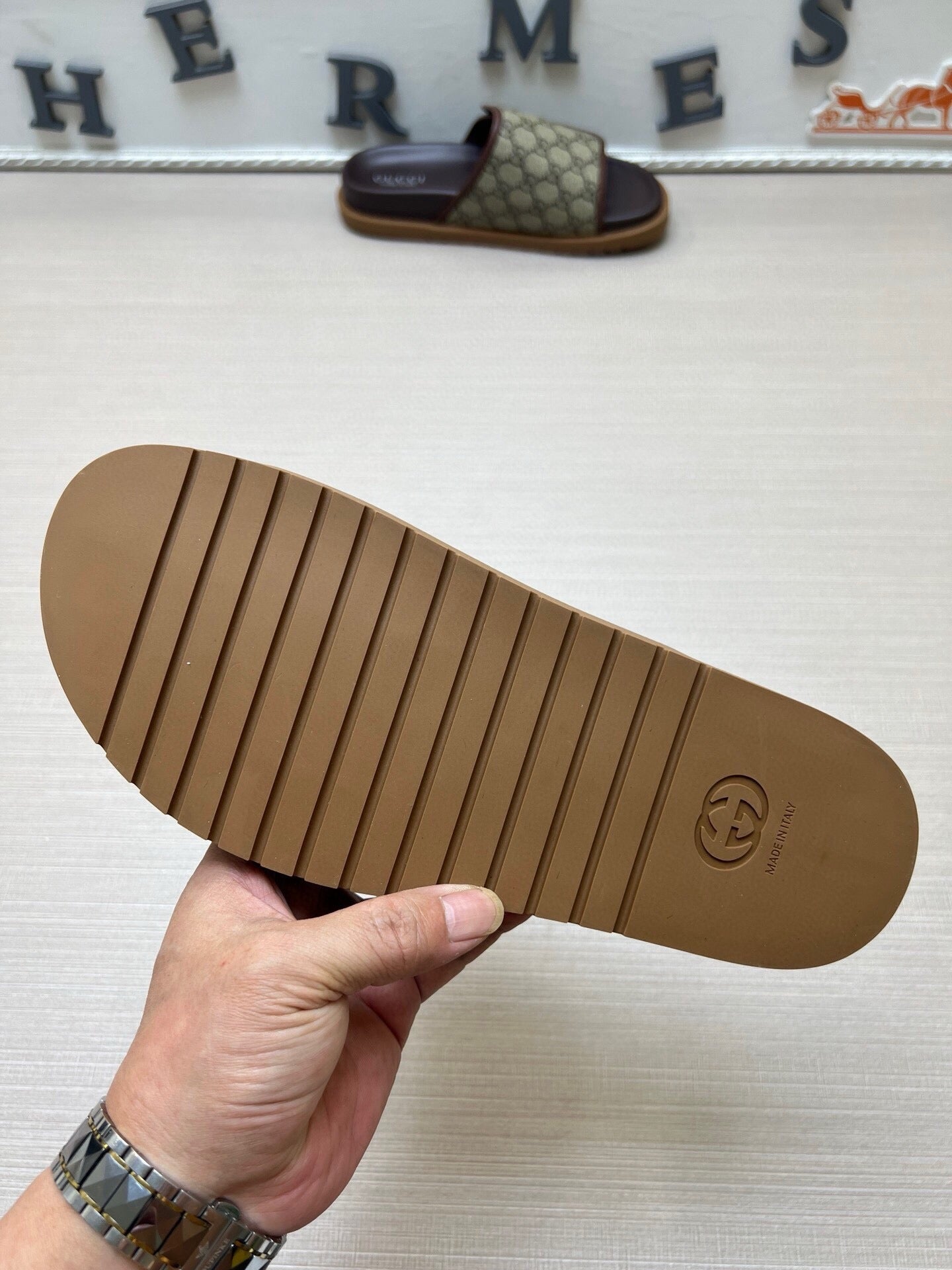 5LB231Z Popular Slippers