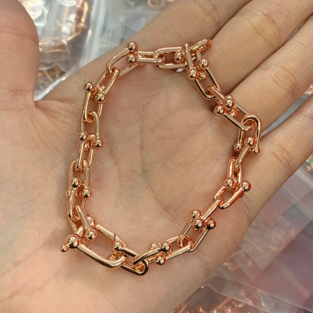 8XT30X  Popular     Earring Bracelets Necklaces