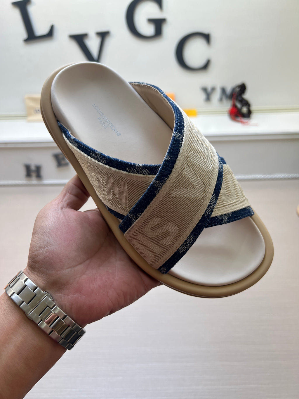 535ZE274Z Popular Slippers