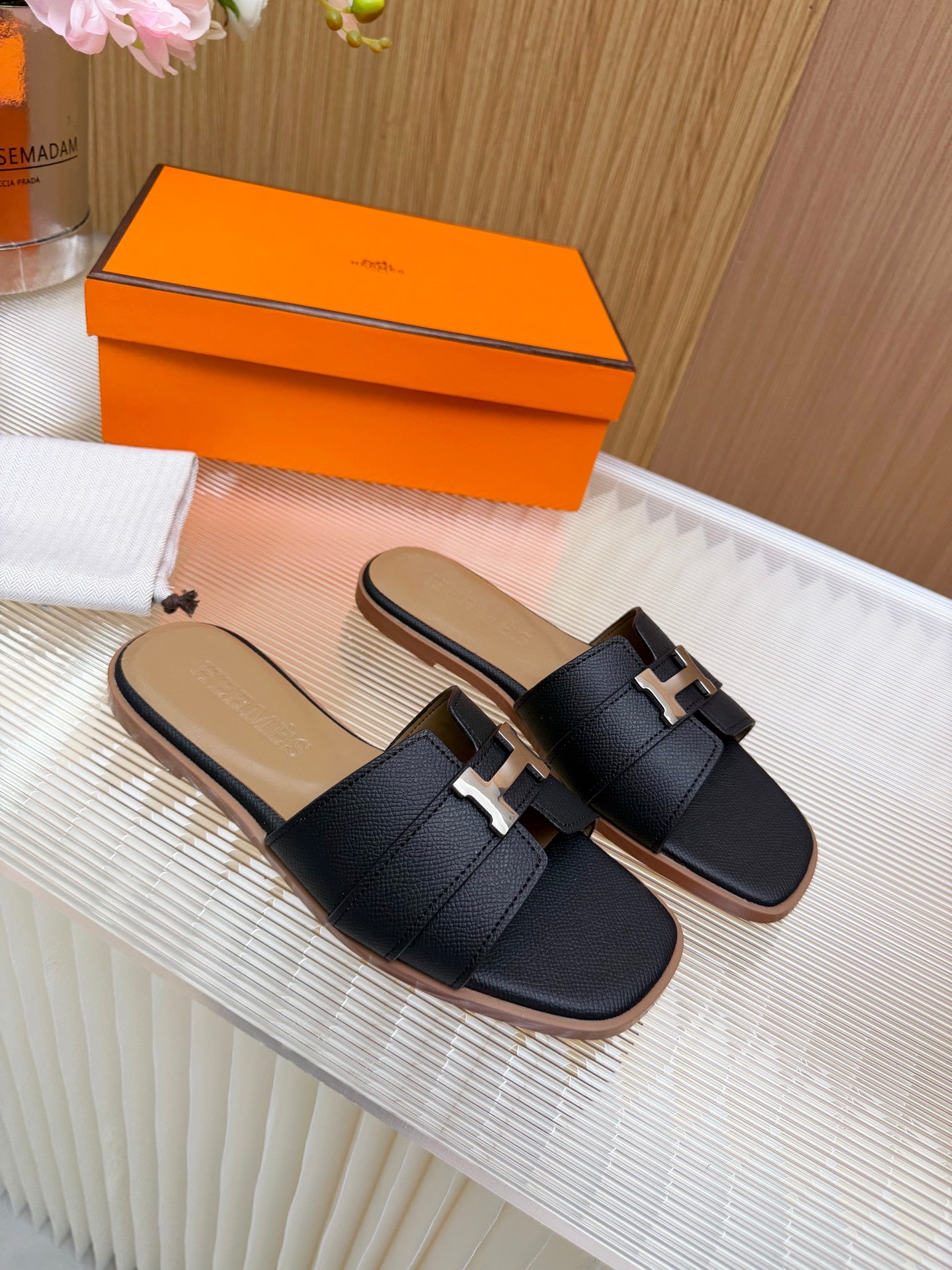 Z2X66H4 Popular high-quality leather Shoes