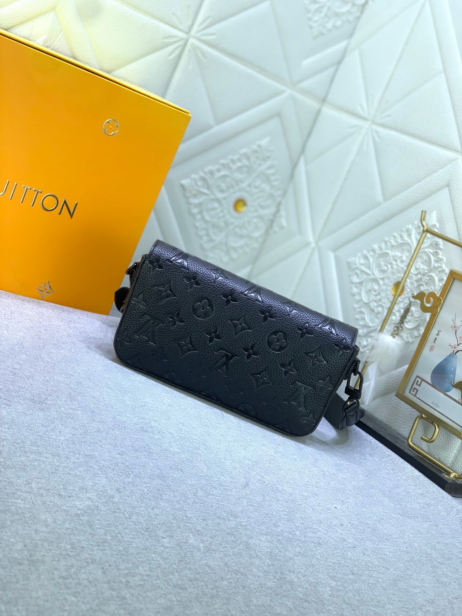 2XE465B Popular   leather bag
