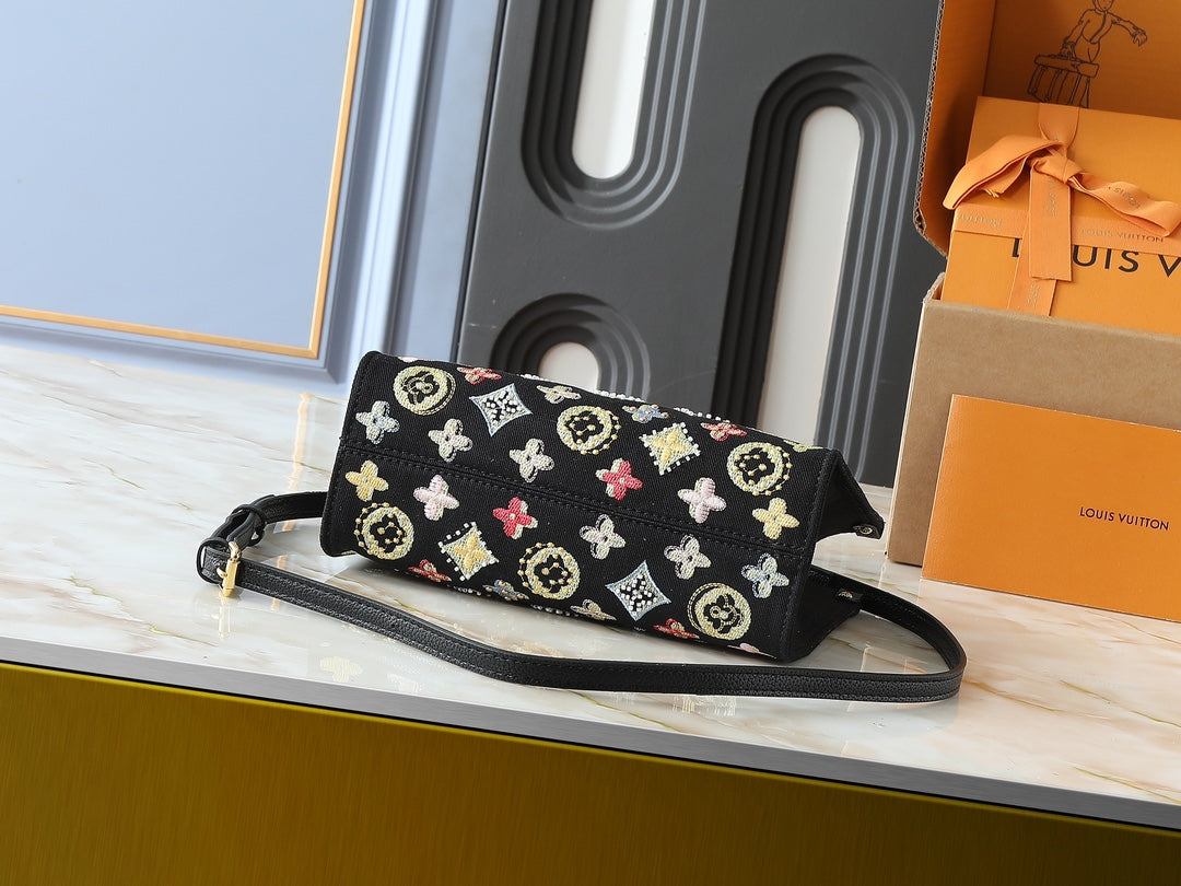 15RE22B Popular  genuine leather embroidered bag