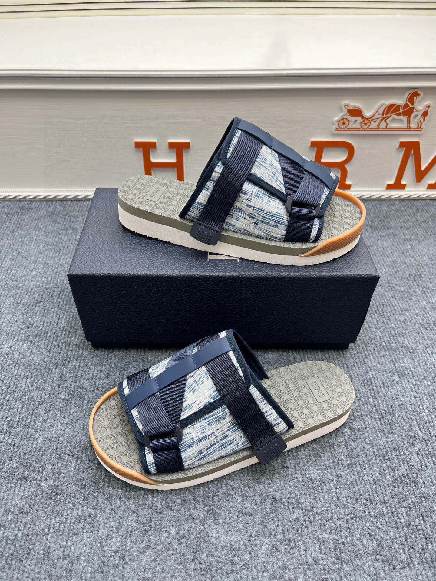 535ZD305Z Popular Slippers