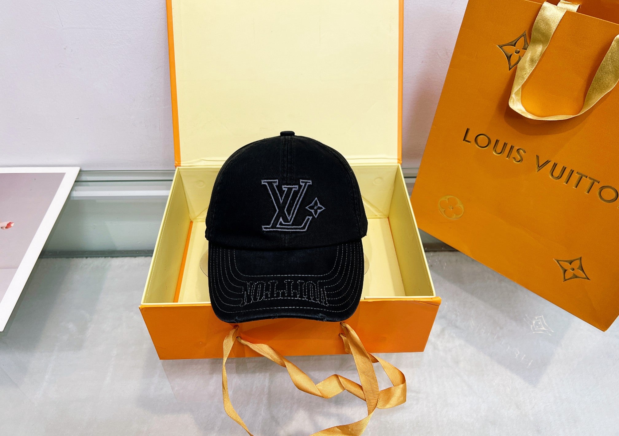 16XE29M Popular hats