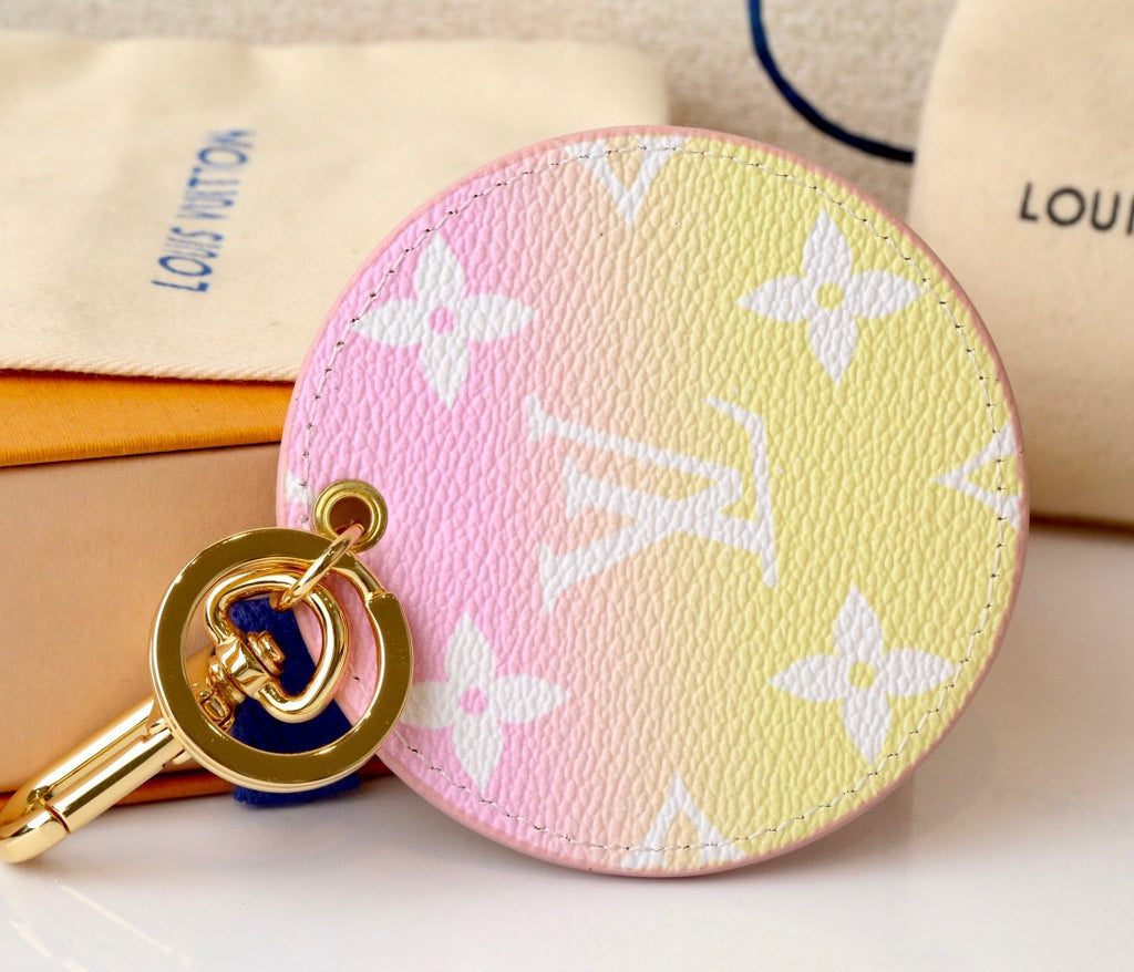 35QE21A Popular bag 's charms accessories