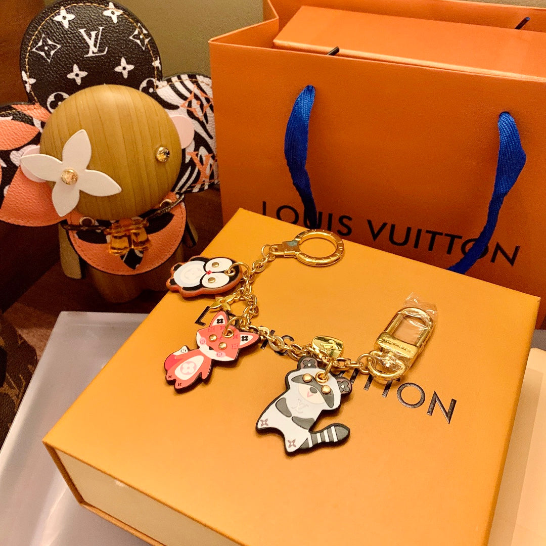 35QE19A Popular bag 's charms accessories