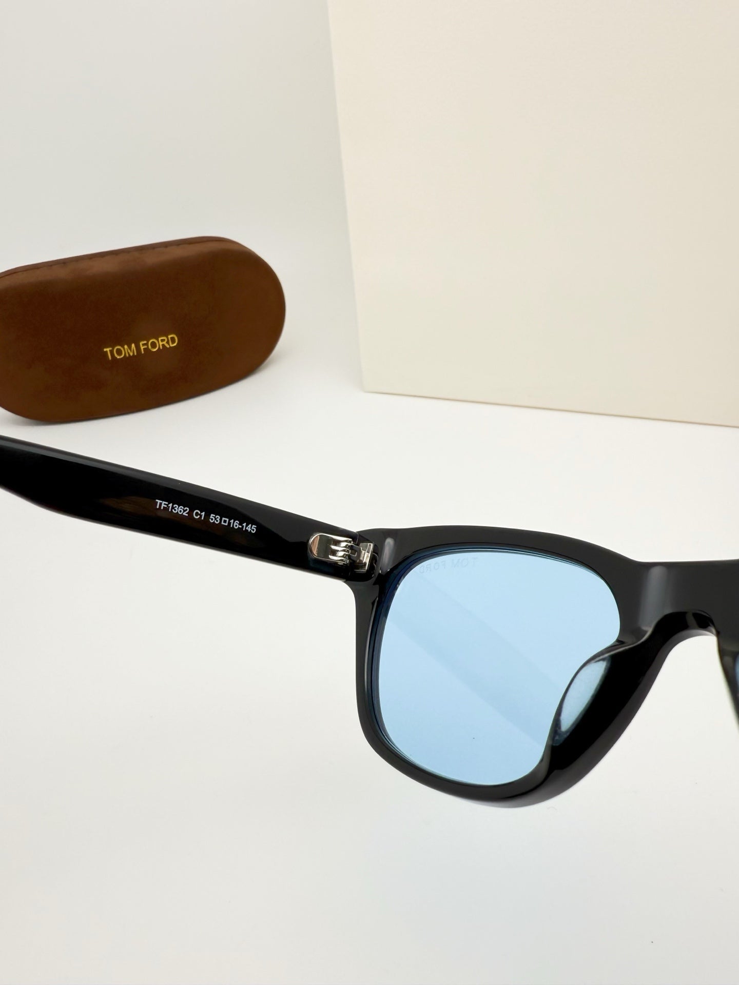136NA77T Popular Sunglasses
