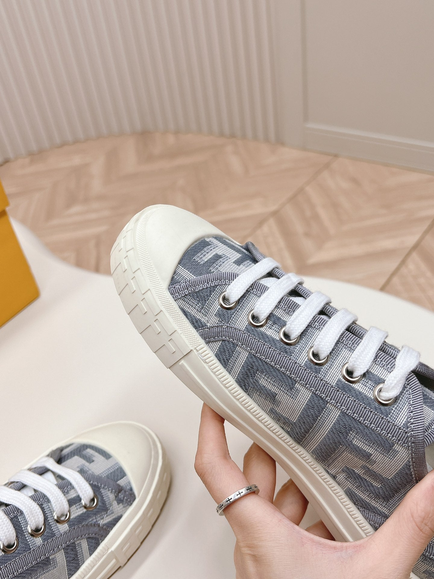 2105QF423Z Popular high-quality Shoes