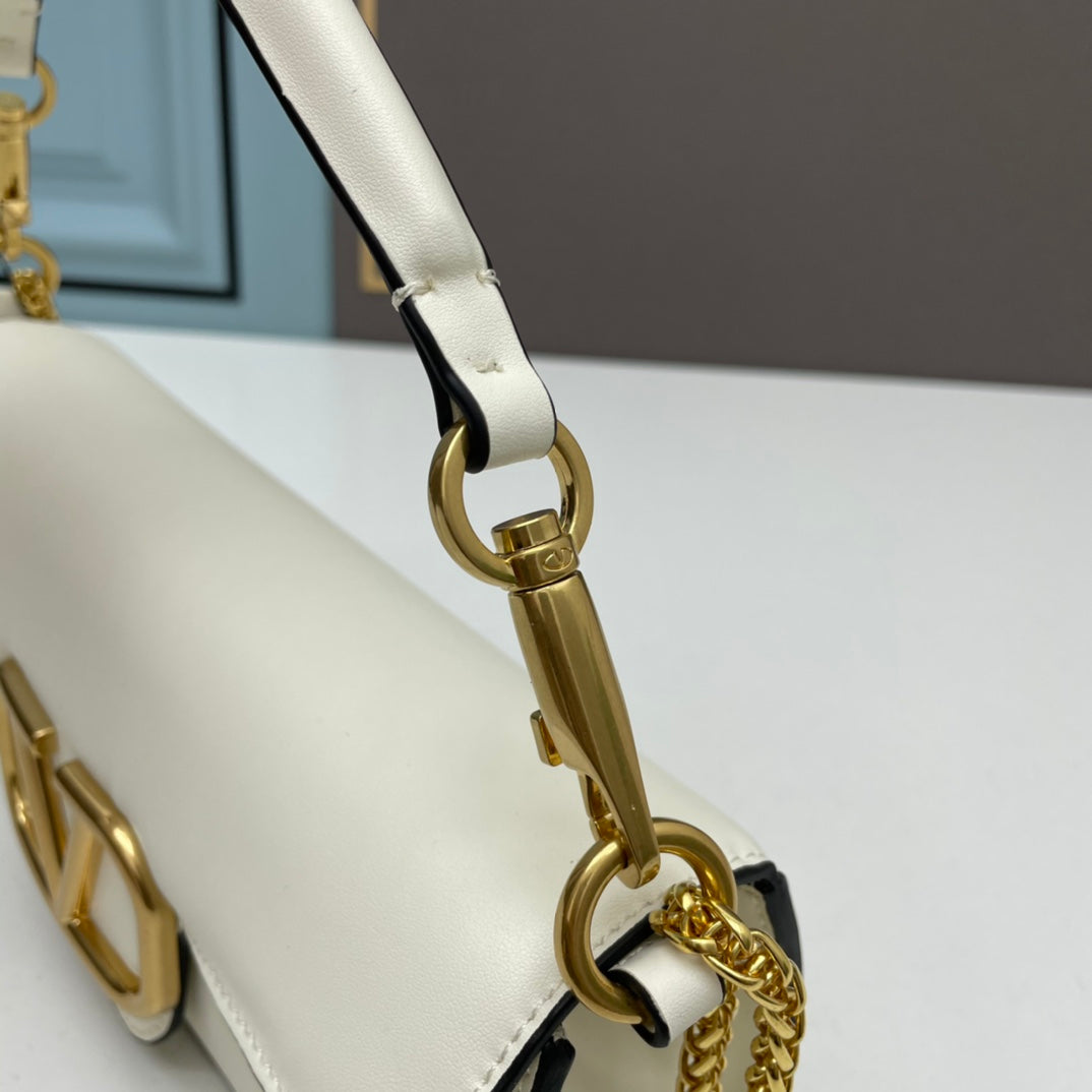 155NVL4B Popular leather bag