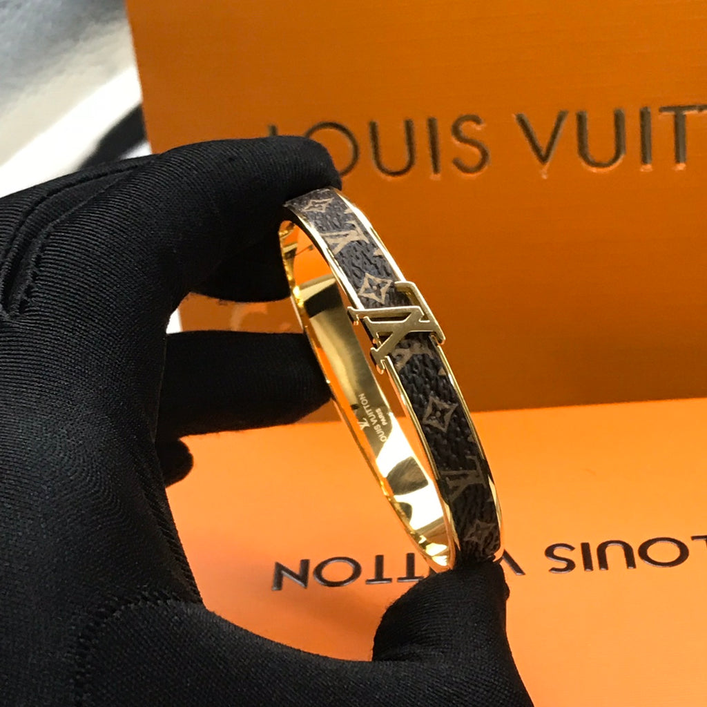 15QE56K  Popular Bracelets